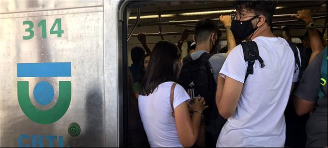 Falhas se tornaram corriqueiras nos trens urbanos